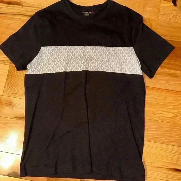 Men’s Michael Kors tshirt - Picture 1 of 3